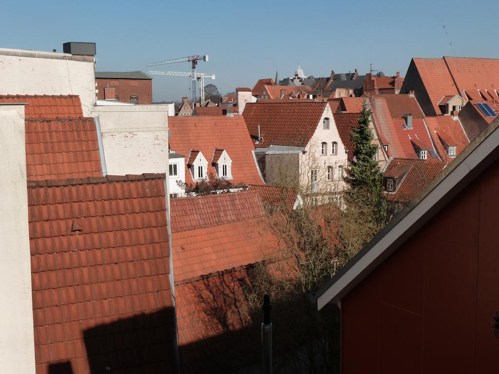 Likedeeler Am Stadthafen Любек Стая снимка
